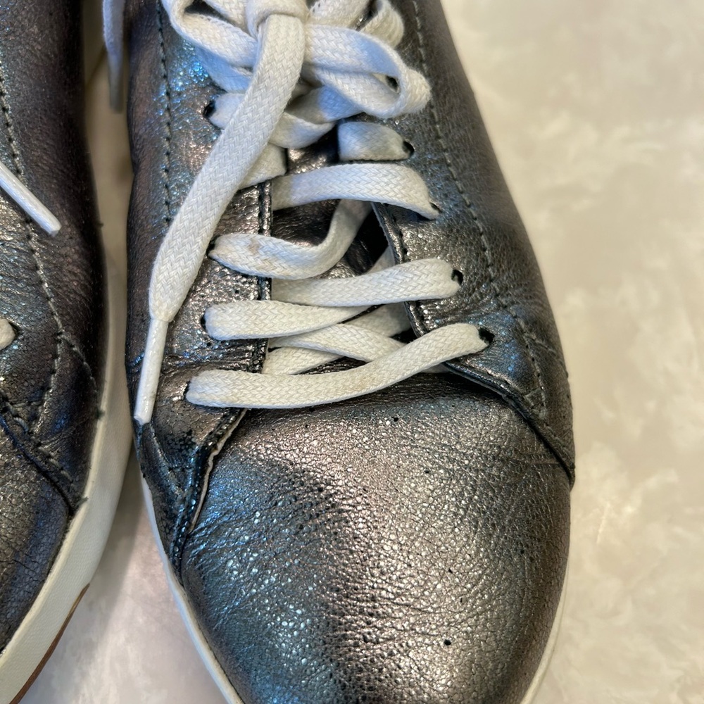 Cole Haan Grandpro Tennis Shoe Metallic Silver Leather Lace Up, Sz 8.5 - Picture 5 of 15